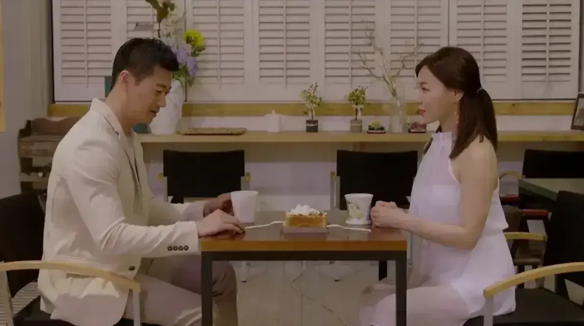 《邻居家妻子》韩国电影未删减1080P韩语中字-我邻居的老婆高清下载-夸克网盘迅雷资源-《邻居家妻子》完整版在线观看-乏味婚姻中的情感越界